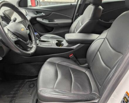 Белый Шевроле Вольт, объемом двигателя 1.5 л и пробегом 62 тыс. км за 3800 $, фото 8 на Automoto.ua