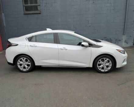 Белый Шевроле Вольт, объемом двигателя 1.5 л и пробегом 62 тыс. км за 3800 $, фото 5 на Automoto.ua