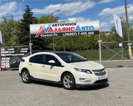 Белый Шевроле Вольт, объемом двигателя 1.4 л и пробегом 148 тыс. км за 9400 $, фото 1 на Automoto.ua