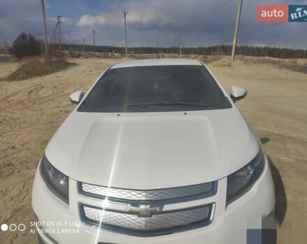 Белый Шевроле Вольт, объемом двигателя 1.4 л и пробегом 124 тыс. км за 12500 $, фото 1 на Automoto.ua