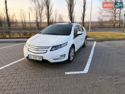 Белый Шевроле Вольт, объемом двигателя 1.4 л и пробегом 252 тыс. км за 8499 $, фото 1 на Automoto.ua