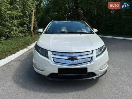 Шевроле Вольт 2012 в Полтаве на Automoto.ua Белый Шевроле Вольт, объемом двигателя 1.4 л и пробегом 195 тыс. км за 12300 $, фото 1 на Automoto.ua