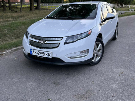 Шевроле Вольт 2012 у Ильинцах на Automoto.ua Білий Шевроле Вольт, об'ємом двигуна 1.4 л та пробігом 261 тис. км за 11800 $, фото 1 на Automoto.ua