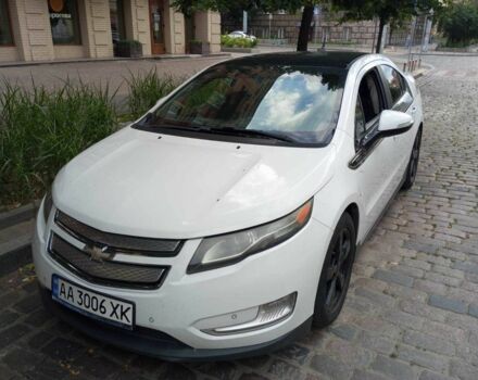 Белый Шевроле Вольт, объемом двигателя 1.4 л и пробегом 250 тыс. км за 7500 $, фото 1 на Automoto.ua