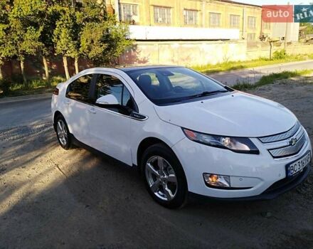 Белый Шевроле Вольт, объемом двигателя 1.4 л и пробегом 189 тыс. км за 8800 $, фото 1 на Automoto.ua