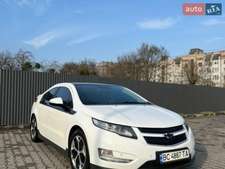 Белый Шевроле Вольт, объемом двигателя 1.4 л и пробегом 214 тыс. км за 11500 $, фото 1 на Automoto.ua