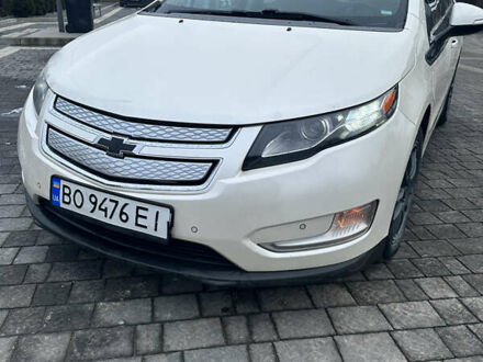 Белый Шевроле Вольт, объемом двигателя 1.4 л и пробегом 245 тыс. км за 8400 $, фото 1 на Automoto.ua