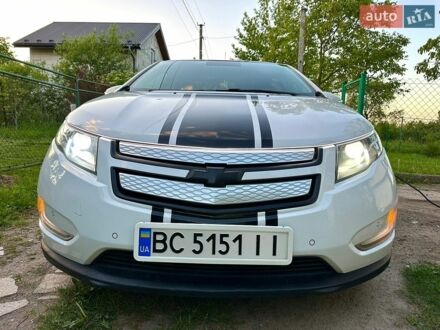 Белый Шевроле Вольт, объемом двигателя 1.4 л и пробегом 158 тыс. км за 9999 $, фото 1 на Automoto.ua