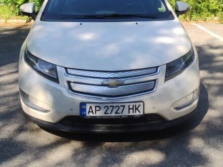 Білий Шевроле Вольт, об'ємом двигуна 1.4 л та пробігом 210 тис. км за 10000 $, фото 1 на Automoto.ua