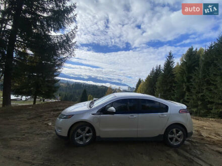 Білий Шевроле Вольт, об'ємом двигуна 1.4 л та пробігом 250 тис. км за 10500 $, фото 1 на Automoto.ua