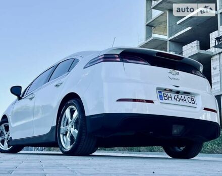 Белый Шевроле Вольт, объемом двигателя 1.4 л и пробегом 161 тыс. км за 8800 $, фото 1 на Automoto.ua