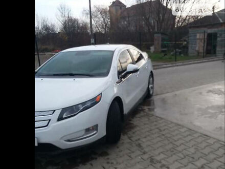 Шевроле Вольт 2013 в Коломые на Automoto.ua Белый Шевроле Вольт, объемом двигателя 1.4 л и пробегом 205 тыс. км за 13300 $, фото 1 на Automoto.ua
