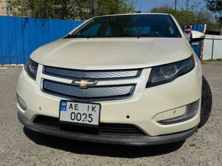 Шевроле Вольт 2013 у Никополе на Automoto.ua Білий Шевроле Вольт, об'ємом двигуна 1.4 л та пробігом 222 тис. км за 10800 $, фото 1 на Automoto.ua