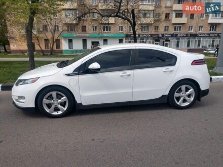 Белый Шевроле Вольт, объемом двигателя 1.4 л и пробегом 137 тыс. км за 11500 $, фото 1 на Automoto.ua