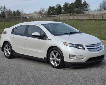 Белый Шевроле Вольт, объемом двигателя 1.4 л и пробегом 85 тыс. км за 3000 $, фото 1 на Automoto.ua