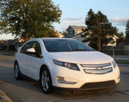 Белый Шевроле Вольт, объемом двигателя 1.4 л и пробегом 86 тыс. км за 2300 $, фото 1 на Automoto.ua