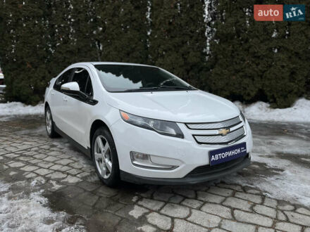 Белый Шевроле Вольт, объемом двигателя 1.4 л и пробегом 176 тыс. км за 9500 $, фото 1 на Automoto.ua