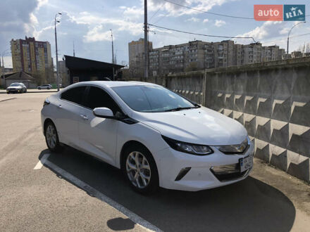 Белый Шевроле Вольт, объемом двигателя 1.5 л и пробегом 168 тыс. км за 18500 $, фото 1 на Automoto.ua