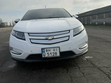 Белый Шевроле Вольт, объемом двигателя 1.4 л и пробегом 105 тыс. км за 12000 $, фото 1 на Automoto.ua