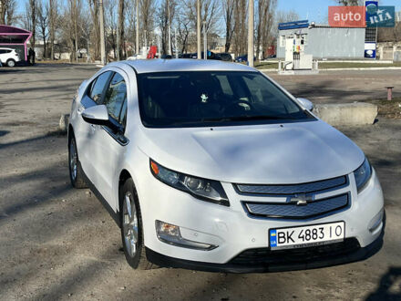 Шевроле Вольт 2015 в Киеве на Automoto.ua Белый Шевроле Вольт, объемом двигателя 1.4 л и пробегом 262 тыс. км за 10200 $, фото 1 на Automoto.ua