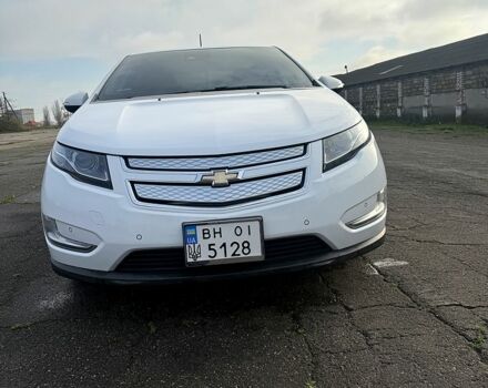 Белый Шевроле Вольт, объемом двигателя 1.4 л и пробегом 105 тыс. км за 12000 $, фото 1 на Automoto.ua