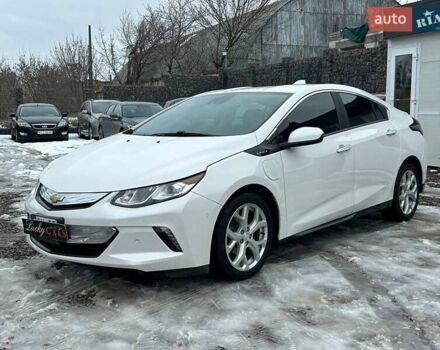 Белый Шевроле Вольт, объемом двигателя 1.5 л и пробегом 182 тыс. км за 16000 $, фото 1 на Automoto.ua