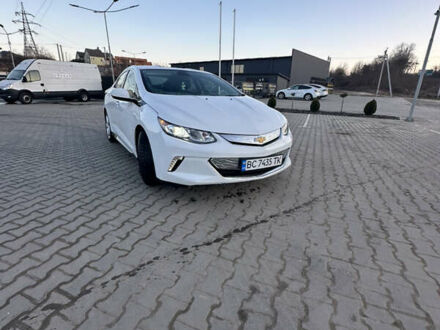 Шевроле Вольт 2017 в Львове на Automoto.ua Белый Шевроле Вольт, объемом двигателя 1.5 л и пробегом 82 тыс. км за 16800 $, фото 1 на Automoto.ua