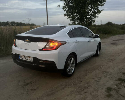 Белый Шевроле Вольт, объемом двигателя 1.49 л и пробегом 113 тыс. км за 14700 $, фото 1 на Automoto.ua