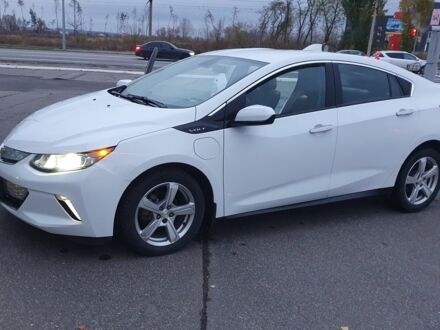 Белый Шевроле Вольт, объемом двигателя 1.5 л и пробегом 93 тыс. км за 15300 $, фото 1 на Automoto.ua