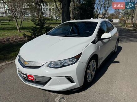 Шевроле Вольт 2017 в Киеве на Automoto.ua Белый Шевроле Вольт, объемом двигателя 1.5 л и пробегом 101 тыс. км за 15790 $, фото 1 на Automoto.ua