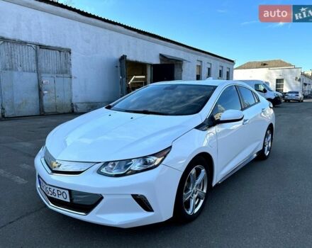 Белый Шевроле Вольт, объемом двигателя 1.5 л и пробегом 150 тыс. км за 17300 $, фото 1 на Automoto.ua