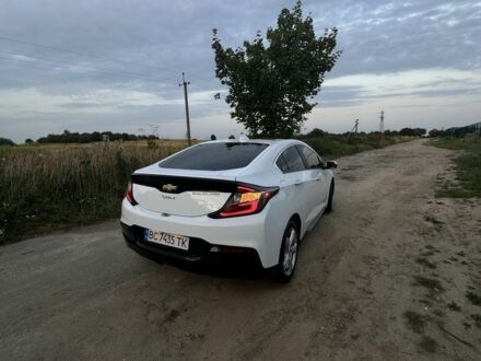 Белый Шевроле Вольт, объемом двигателя 1.5 л и пробегом 116 тыс. км за 14700 $, фото 1 на Automoto.ua