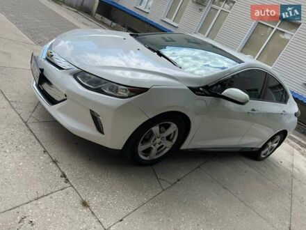 Шевроле Вольт 2018 в Днепре (Днепропетровске) на Automoto.ua Белый Шевроле Вольт, объемом двигателя 1.49 л и пробегом 159 тыс. км за 15500 $, фото 1 на Automoto.ua