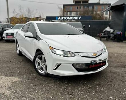 Белый Шевроле Вольт, объемом двигателя 1.49 л и пробегом 95 тыс. км за 18400 $, фото 1 на Automoto.ua