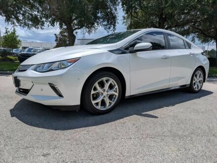 Белый Шевроле Вольт, объемом двигателя 1.5 л и пробегом 44 тыс. км за 12300 $, фото 1 на Automoto.ua