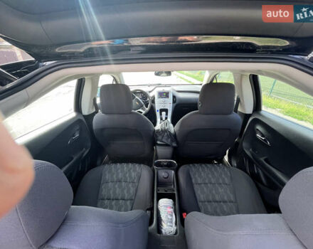 Черный Шевроле Вольт, объемом двигателя 1.4 л и пробегом 124 тыс. км за 8900 $, фото 5 на Automoto.ua