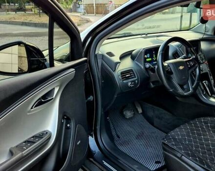 Черный Шевроле Вольт, объемом двигателя 1.4 л и пробегом 180 тыс. км за 10800 $, фото 5 на Automoto.ua