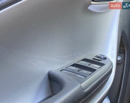 Черный Шевроле Вольт, объемом двигателя 1.4 л и пробегом 165 тыс. км за 10500 $, фото 10 на Automoto.ua