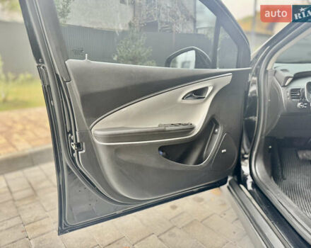 Чорний Шевроле Вольт, об'ємом двигуна 1.4 л та пробігом 110 тис. км за 9500 $, фото 5 на Automoto.ua