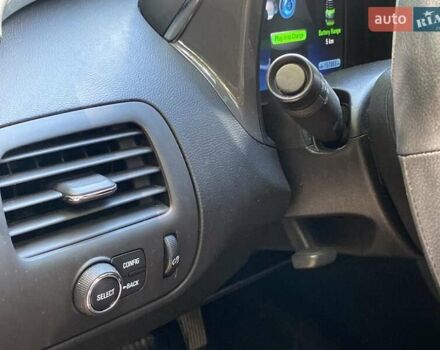 Черный Шевроле Вольт, объемом двигателя 1.4 л и пробегом 165 тыс. км за 10500 $, фото 13 на Automoto.ua