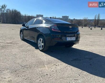 Черный Шевроле Вольт, объемом двигателя 1.49 л и пробегом 147 тыс. км за 18300 $, фото 4 на Automoto.ua