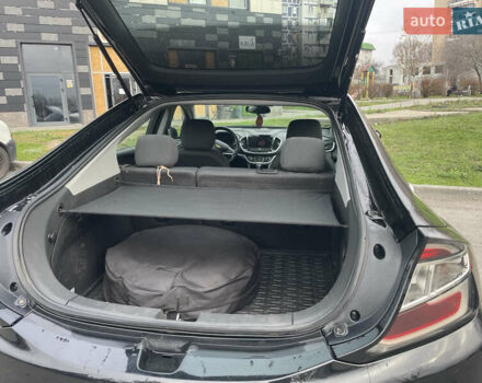 Черный Шевроле Вольт, объемом двигателя 1.49 л и пробегом 130 тыс. км за 15000 $, фото 3 на Automoto.ua