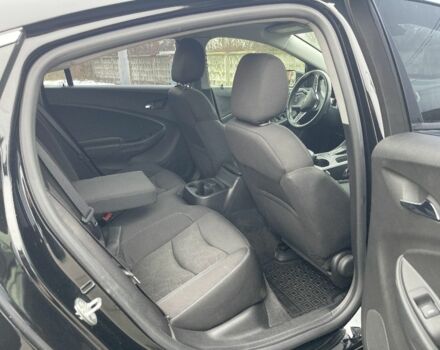 Черный Шевроле Вольт, объемом двигателя 1.5 л и пробегом 108 тыс. км за 15000 $, фото 4 на Automoto.ua