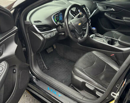 Черный Шевроле Вольт, объемом двигателя 1.49 л и пробегом 85 тыс. км за 17999 $, фото 4 на Automoto.ua