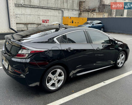 Черный Шевроле Вольт, объемом двигателя 1.49 л и пробегом 85 тыс. км за 17999 $, фото 2 на Automoto.ua