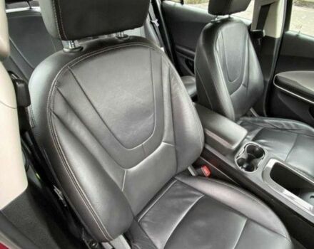 Красный Шевроле Вольт, объемом двигателя 1.4 л и пробегом 154 тыс. км за 10550 $, фото 5 на Automoto.ua