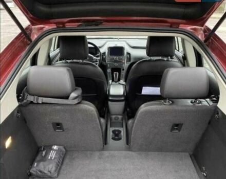 Красный Шевроле Вольт, объемом двигателя 1.4 л и пробегом 155 тыс. км за 10400 $, фото 9 на Automoto.ua