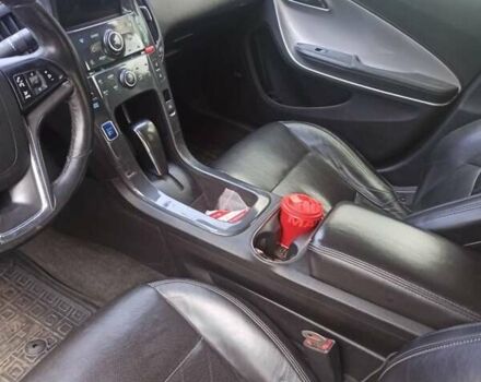 Шевроле Вольт 2012 в Славянске на Automoto.ua Красный Шевроле Вольт, объемом двигателя 1.4 л и пробегом 235 тыс. км за 9000 $, фото 3 на Automoto.ua