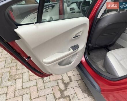 Красный Шевроле Вольт, объемом двигателя 1.4 л и пробегом 124 тыс. км за 9950 $, фото 19 на Automoto.ua