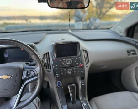 Красный Шевроле Вольт, объемом двигателя 1.4 л и пробегом 130 тыс. км за 11500 $, фото 3 на Automoto.ua